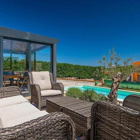 Krasna Kuca Prázdninový dům *