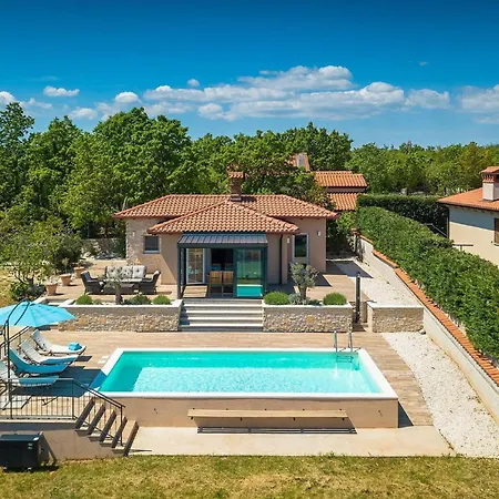 Krasna Kuca Ferienhaus *