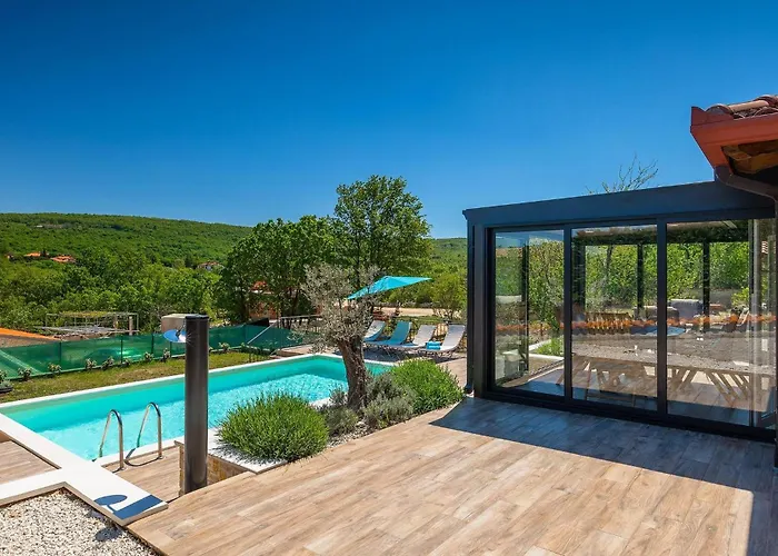 Krasna Kuca Holiday home *